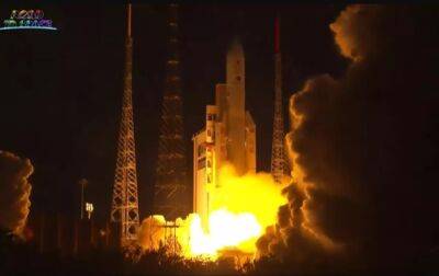 Ракета Ariane вывела на орбиту крупнейший спутник Eutelsat - korrespondent.net - Россия - Украина - Франция - Французская Гвиана - Ракеты