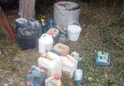 Житель Сморгони незаконно хранил дизельное окрашенное топливо и моторное масло