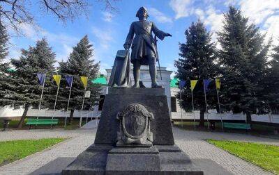 Минкульт высказался за демонтаж российских имперских памятников в Полтаве