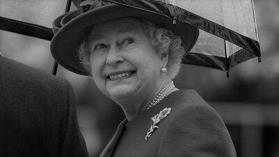 Ушла эпоха: самые яркие фото королевы Елизаветы II за 96 лет жизни