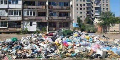 В Северодонецке оккупанты заставляют местных жителей бесплатно убирать мусор на улицах — ОВА