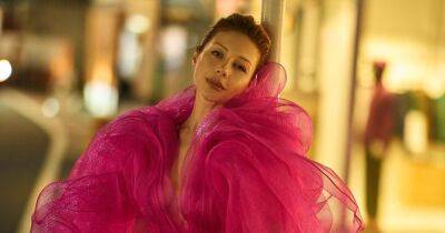 Тина Кароль - В прозрачных платьях со шлейфами. Тина Кароль эксклюзивно снялась для Vogue (фото) - focus.ua - Украина - Киев - Токио - Япония