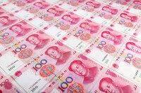 Курс юаня укрепился к доллару на 0,24% в пятницу на фоне действий Народного банка Китая