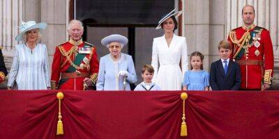 принц Уильям - Елизавета II - Елизавета II - принц Чарльз - принц Эндрю - принцесса Анна - принц Эдвард - Лиз Трасс - Ii (Ii) - Из-за опасений о здоровье. Королевская семья срочно направляется в Балморал, где находится 96-летняя королева Елизавета - koronavirus.center - Украина - Англия - Лондон