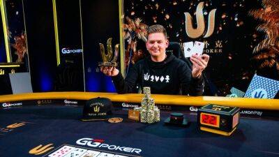 Удивительный апстрик: покерист выиграл 2 500 000 долларов за три турнира