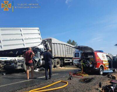 На трассе Одесса-Рени снова серьезная авария с участием трех фур