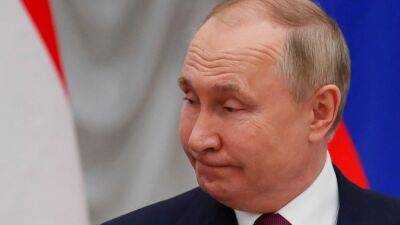 Московские муниципальные депутаты потребовали отставки Путина