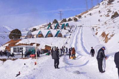 В Узбекистане появился курорт со снежной горкой в 230 метров