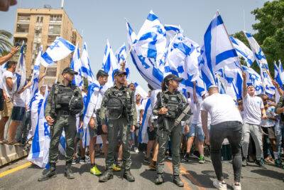 Бен-Гвир ужесточает меры против нарушений порядка на демонстрациях: в Израиле будут задерживать за слово «фашист»