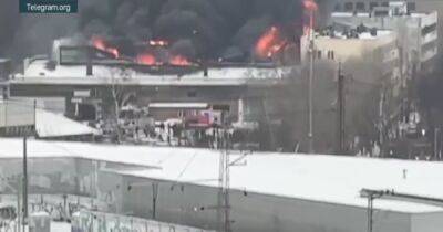 В Москве — крупный пожар: горят склады площадью 2 тыс. кв.м (ВИДЕО)