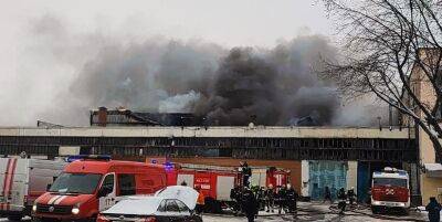 У Москві велику пожежу: горять склади на 2000 квадратних метрів