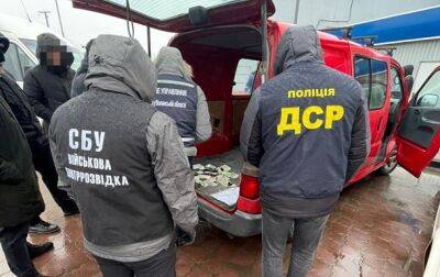 В Украину незаконно ввозили авто под видом гуманитарной помощи для ВСУ