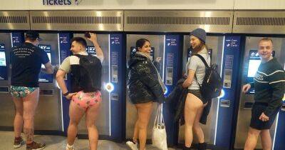 В метро Лондона заметили сотни людей без штанов