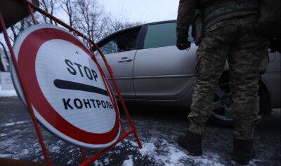 Центр Киева полностью заблокирован: СБУ установила блокпосты, проверяют все авто, здания и людей. Что происходит