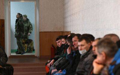 Через брак людей. Окупанти на Донбасі почали мобілізувати інвалідів, - ЦНС - rbc.ua - Україна - Росія