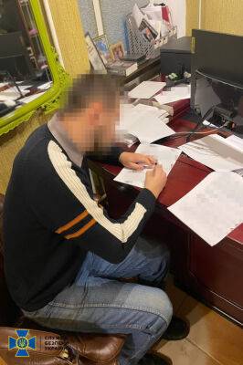 Прислужнику УПЦ МП грозит три года лишения свободы: СБУ показало, что у него нашли