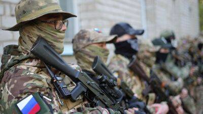 Стало известно, сколько военных стянули россияне на Луганское направление