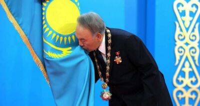 Суд Казахстану позбавив Назарбаєва титулу єлбаси