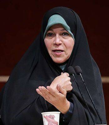 В Ірані кинули до в'язниці дочку колишнього президента - lenta.ua - Украина - Іран - місто Тегеран