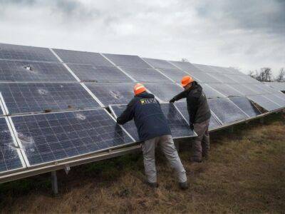 ДТЭК Ахметова возобновляет работу солнечной электростанции в освобожденной Херсонской области