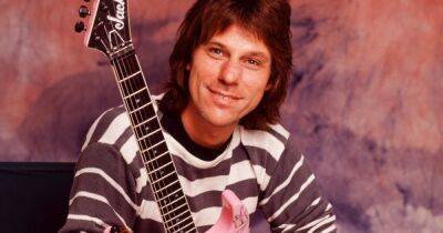 В Британии скончался легендарный гитарист Джефф Бек