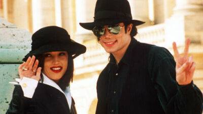 Николас Кейдж - Майкл Джексон - Единственная дочь Элвиса Пресли умерла в возрасте 54 лет от остановки сердца - vesty.co.il - Израиль - шт. Калифорния - Скончался