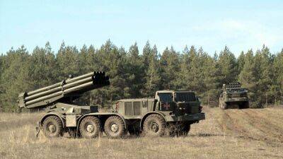 ЗСУ відпрацювали літаками та HIMARS за позиціями окупантів у Сватовому: фото та відео