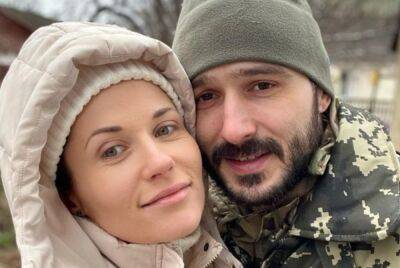 "Это обо мне": звезда "Крепостной" Денисенко, чей муж служит в ВСУ, рассказала о своей боли