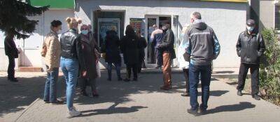 Украинка потеряла деньги при снятии с банкомата "Ощадбанка": "Оператор сказал, что средства вернутся в течение 3 дней, но..."