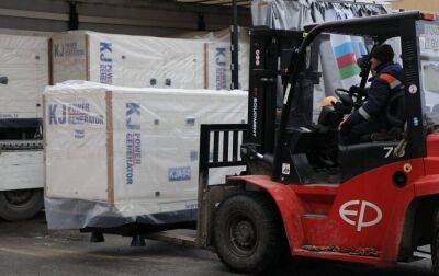 Азербайджан передав Україні партію енергетичного обладнання: подробиці