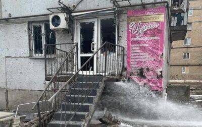 Оккупанты обстреляли Курахово: повреждены дома, есть раненый