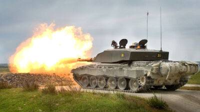 Британия на следующей неделе объявит решение передать танки Украине - СМИ