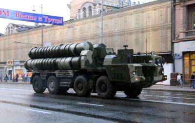 Росія може обстріляти Київ ракетами С-300