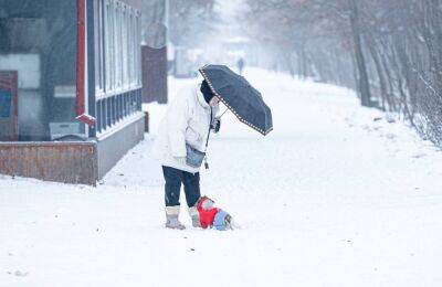 Мороз, ветер и снег: синоптики предупредили о погоде 15 и 16 января