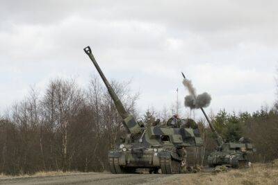 Британія планує передати Україні танки Challenger, САУ AS90 та гелікоптери Apache