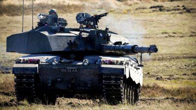 Британия официально заявила, что поставит Украине танки "Челленджер"