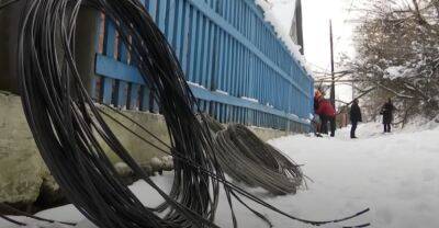 Энергетиков обворовали во время аварийных работ в центре Киева: вор попал в камеру видеонаблюдения