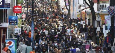 Население Южной Кореи сокращается третий год подряд