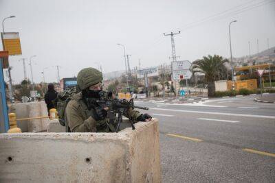 Солдаты ЦАХАЛа застрелили палестинца у блокпоста возле Офры
