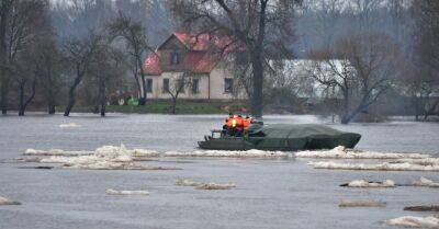 СЗК упрекает Кариньша в том, что он не взял на себя ответственность за ликвидацию наводнения в Екабпилсе