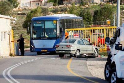 Недалеко от Хеврона обстреляли израильский автобус, обошлось без жертв