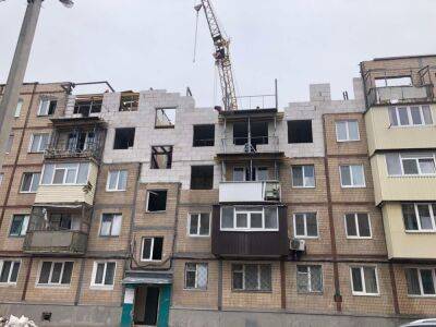 В Харькове отстраивают дом, в котором из-за обстрела рухнуло несколько этажей - objectiv.tv - Харьков - район Немышлянский