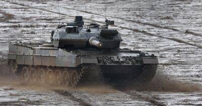 Польша намерена передать Украине 14 танков Leopard, – Анджей Дуда