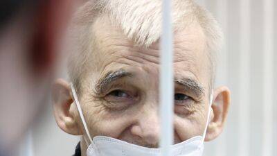 Кассационный суд оставил в силе приговор историку Юрию Дмитриеву