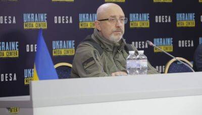 москва хочет сесть за стол переговоров с Киевом на своих условиях - Резников