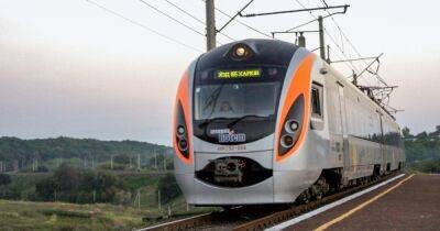 В Украине оборудовали первый поезд "Интерсити" Интернетом Starlink (видео)