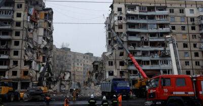 Российский удар по Днепру: спасательная операция завершена, власти говорят о 45 погибших