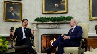 Байден выразил лидеру Нидерландов признательность за решительную поддержку Украины