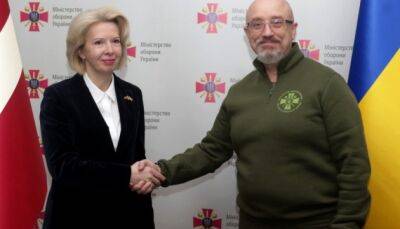 Резников встретился с новой главой минобороны Латвии