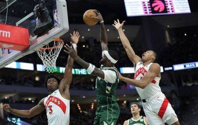 НБА: Филадельфия обыграла Клипперс, Милуоки - Торонто